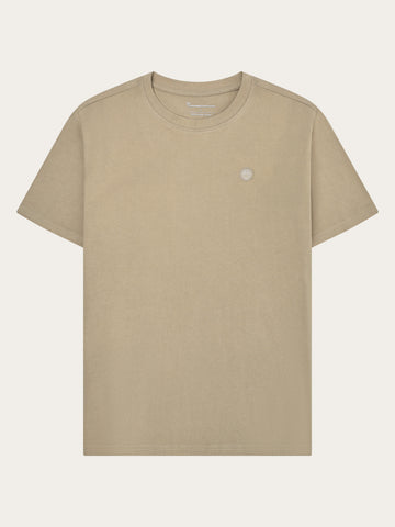 KnowledgeCotton Apparel - MEN Regular fit Badge t-shirt T-shirts 1495 Twill